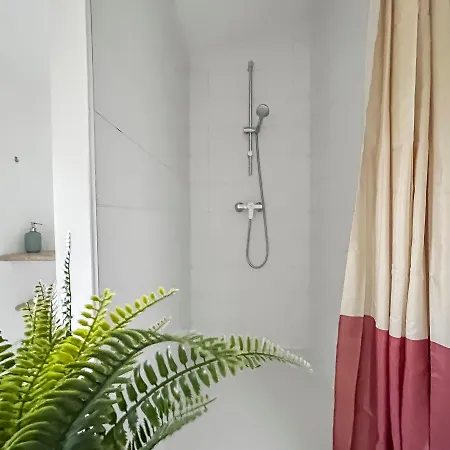 Parenthese Douce Au Phare